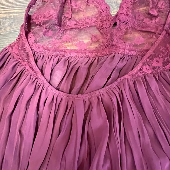 Victoria’s Secret Lace Halter Style Pleated Babydoll Lingerie Size L - Picture 8 of 11